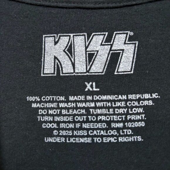 Kiss Army 2025 Badge Heavy Metal Band Poster Tee XL - Picture 4 of 4